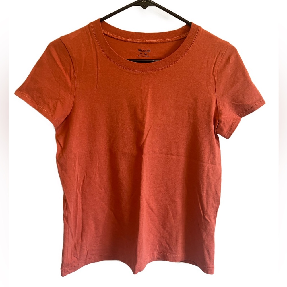 Madewell— crew neck, cropped short-sleeve tee, size XS, burnt orange